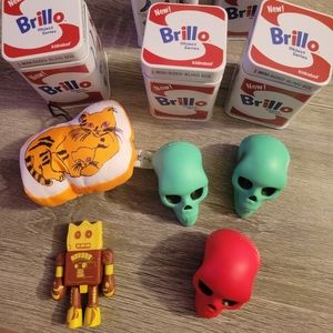 Collectable Andy Warhol x Kidrobot Brillo Blind Box Series Collection--5 objects
